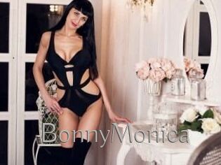 Bonny_Monica