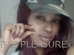 PETITE_PLEASUREx