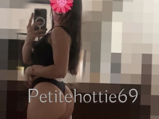 Petitehottie69