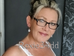 Roxie34dd